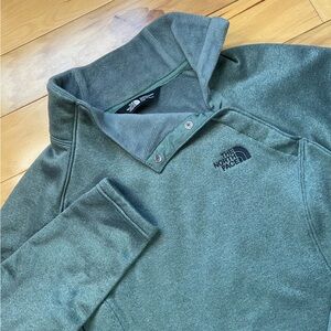 The North Face Green Sweatshirt